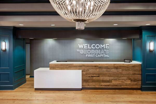 Hampton Inn & Suites Savannah Historic District