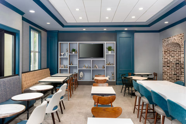 Hampton Inn & Suites Savannah Historic District