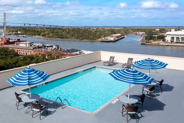 Hampton Inn & Suites Savannah Historic District