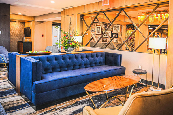 Delta Hotels Cincinnati (The Elements)