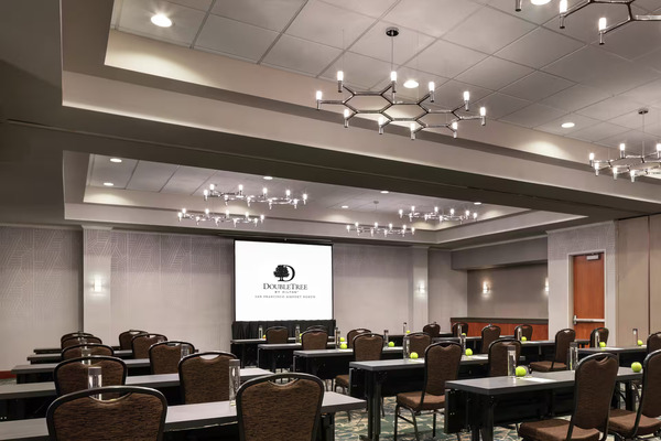 DoubleTree by Hilton Hotel San Francisco Airport North