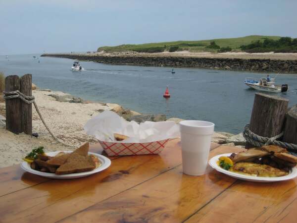 Sesuit Harbor Cafe