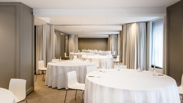 The Chicago Hotel Collection / Ambassador Gold Coast