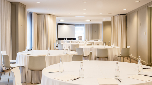 The Chicago Hotel Collection / Ambassador Gold Coast