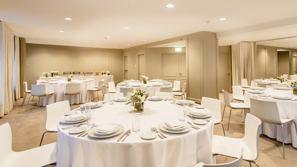 The Chicago Hotel Collection / Ambassador Gold Coast