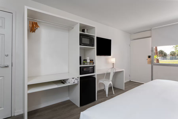 Baymont by Wyndham Downtown