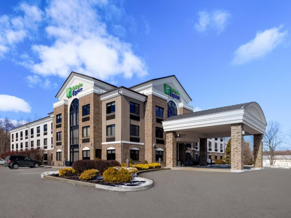 Holiday Inn Express Grove City