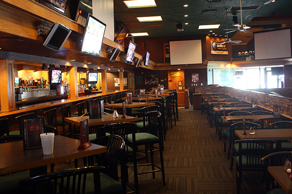 Uptown Sports Bar