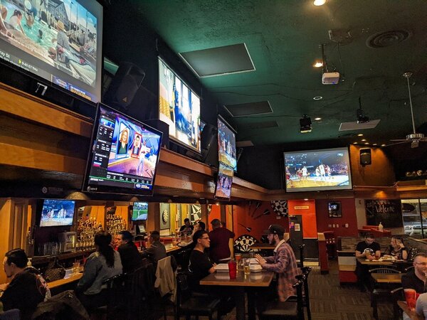 Uptown Sports Bar