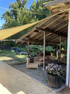 Firepit & Lounge
