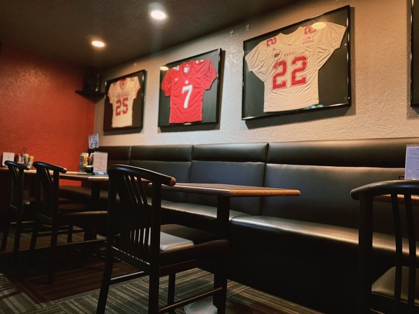 Uptown Sports Bar