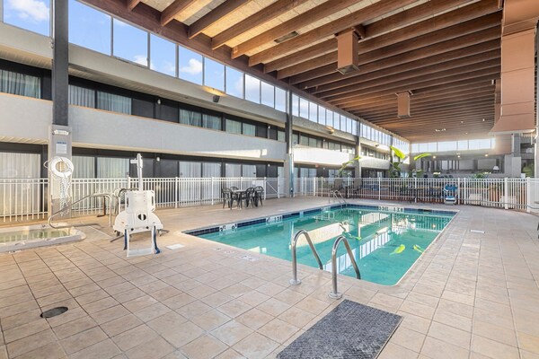 Riverside Hotel and Conference Center