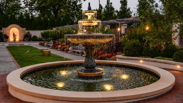 Paine Art Center and Gardens