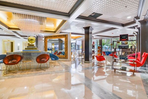 Chateau Mar Golf Resort