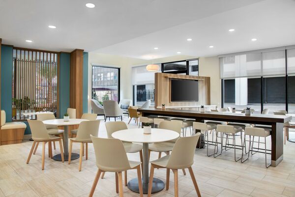 Element New Orleans Downtown by Marriott
