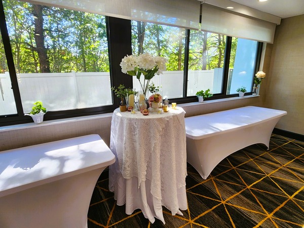 Holiday Inn Islip Airport East