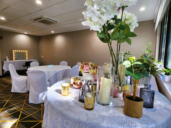 Holiday Inn Islip Airport East