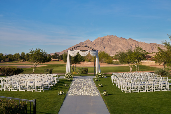 Stallion Mountain by Wedgewood Weddings