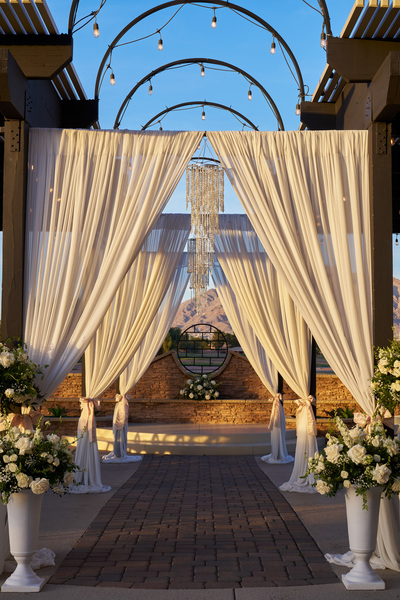 Stallion Mountain by Wedgewood Weddings