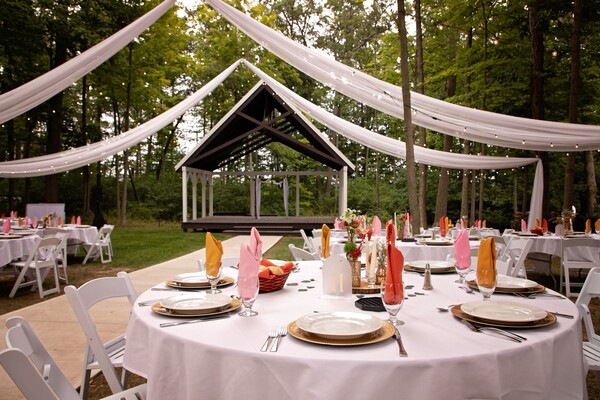 The Lands Weddings & Events