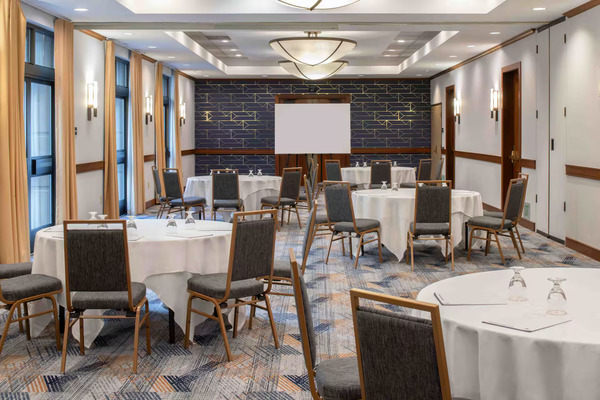 DoubleTree by Hilton Hotel San Francisco Airport
