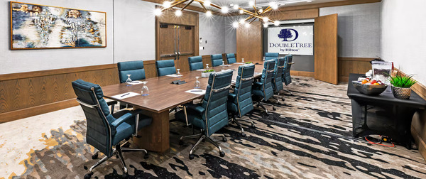 DoubleTree by Hilton Tulsa - Warren Place
