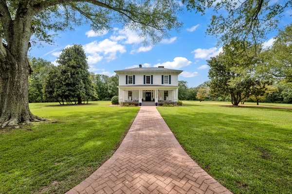 Eighty Oaks Weddings and Events