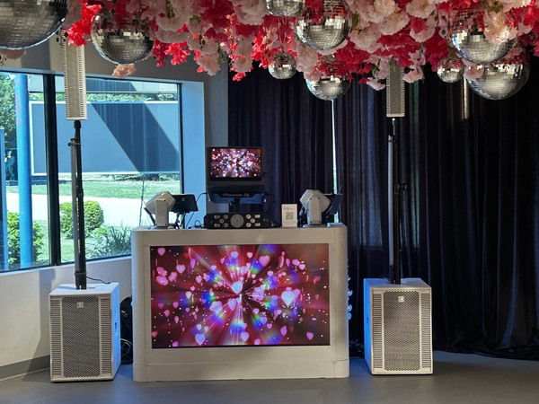 Pump It Entertainment DJ Service