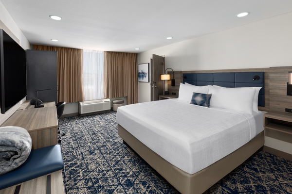 Wyndham DFW Airport Hotel