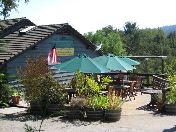 Hallcrest Vineyards and Santa Cruz Scrumpy Cider