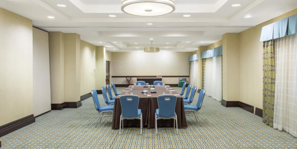 Crowne Plaza St. Louis Airport