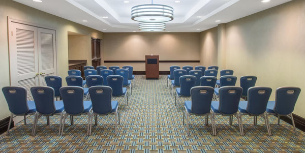Crowne Plaza St. Louis Airport