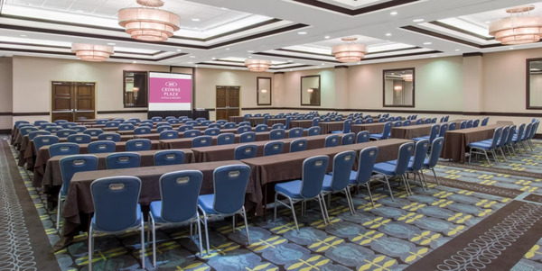 Crowne Plaza St. Louis Airport