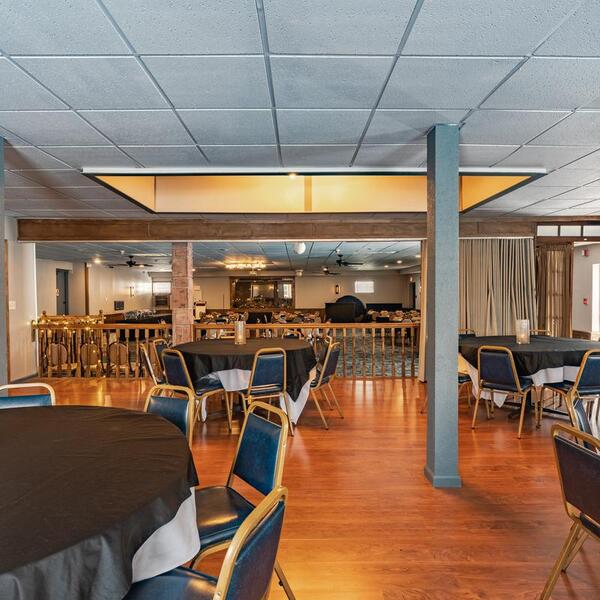 Magruders Pub and Banquets