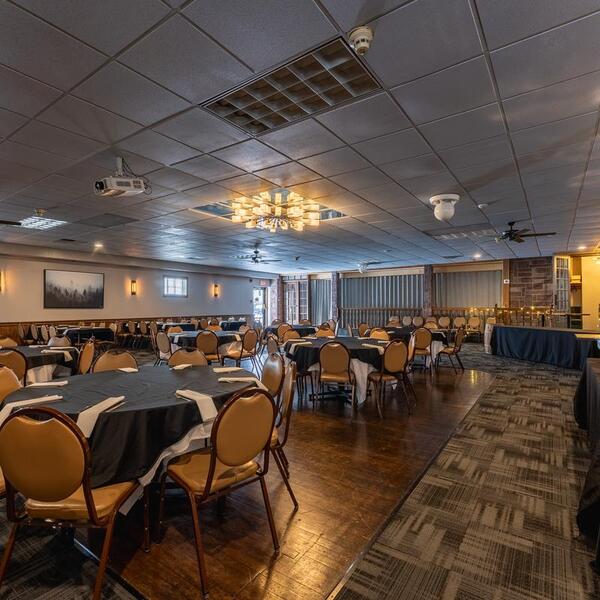Magruders Pub and Banquets