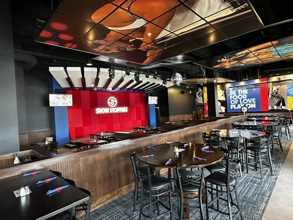 The New Screamers Events Lounge & Show Stoppers Family Dining