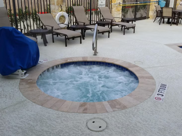 Holiday Inn Express & Suites Atascocita