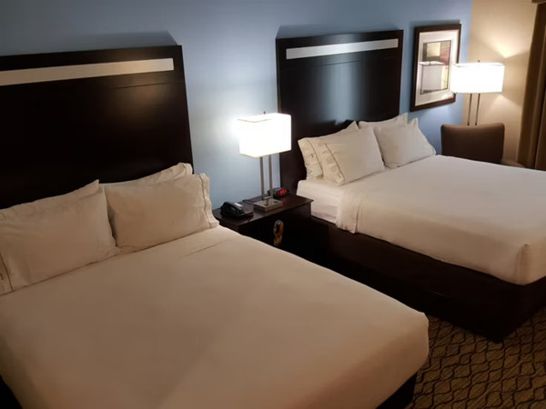 Holiday Inn Express & Suites Atascocita