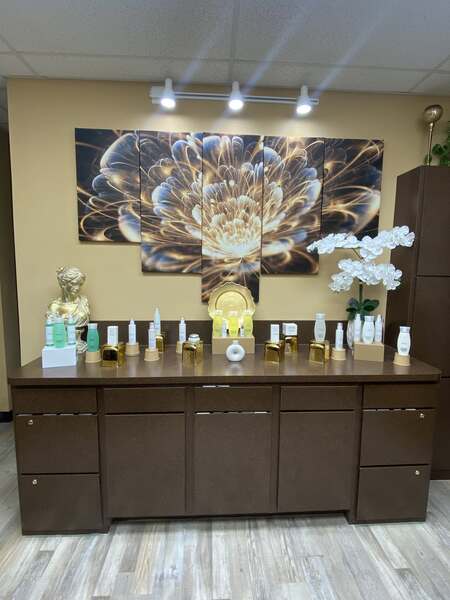 Wake Up Beautiful Heath and Wellness Spa