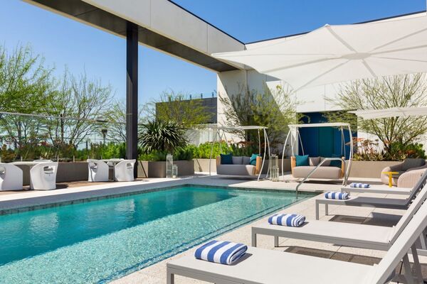 The Viv Hotel Anaheim, a Tribute Portfolio by Marriott