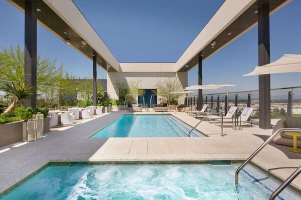 The Viv Hotel Anaheim, a Tribute Portfolio by Marriott