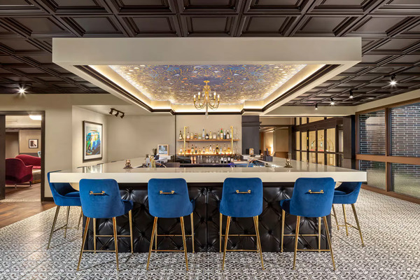 The Highlander Hotel