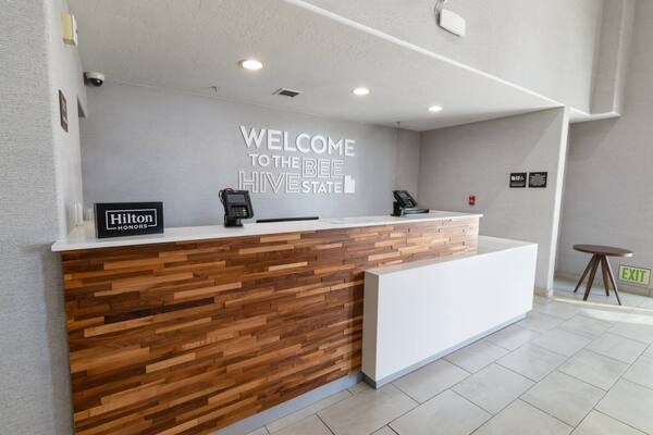 Hampton Inn & Suites Salt Lake City Airport