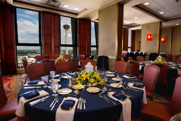 Hilton Palacio del Rio