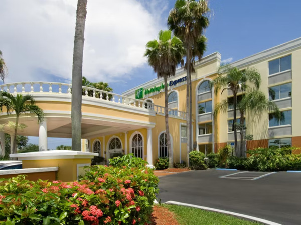 Holiday Inn Express Miami Airport Doral Area by IHG