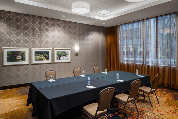 Hilton Garden Inn Seattle Downtown
