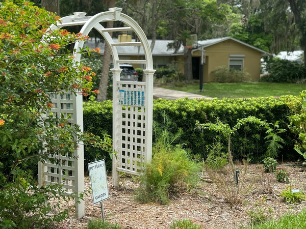 Manatee River Garden Club