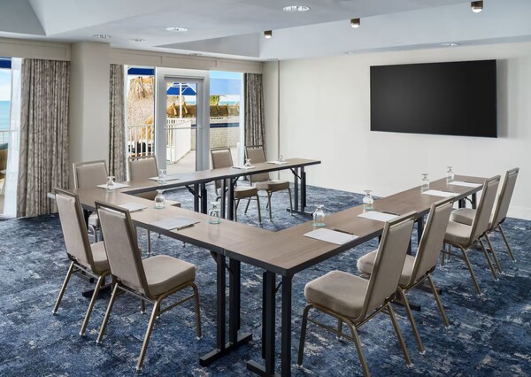 DoubleTree Beach Resort by Hilton Hotel Tampa Bay - North Redington Beach
