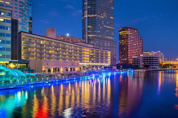 Hotel Tampa Riverwalk