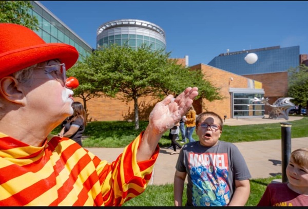 Special K'z the Clown/Twister - Des Moines
